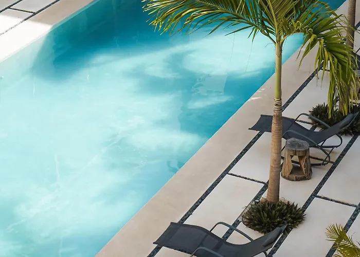 Otonomus Apartahotel *